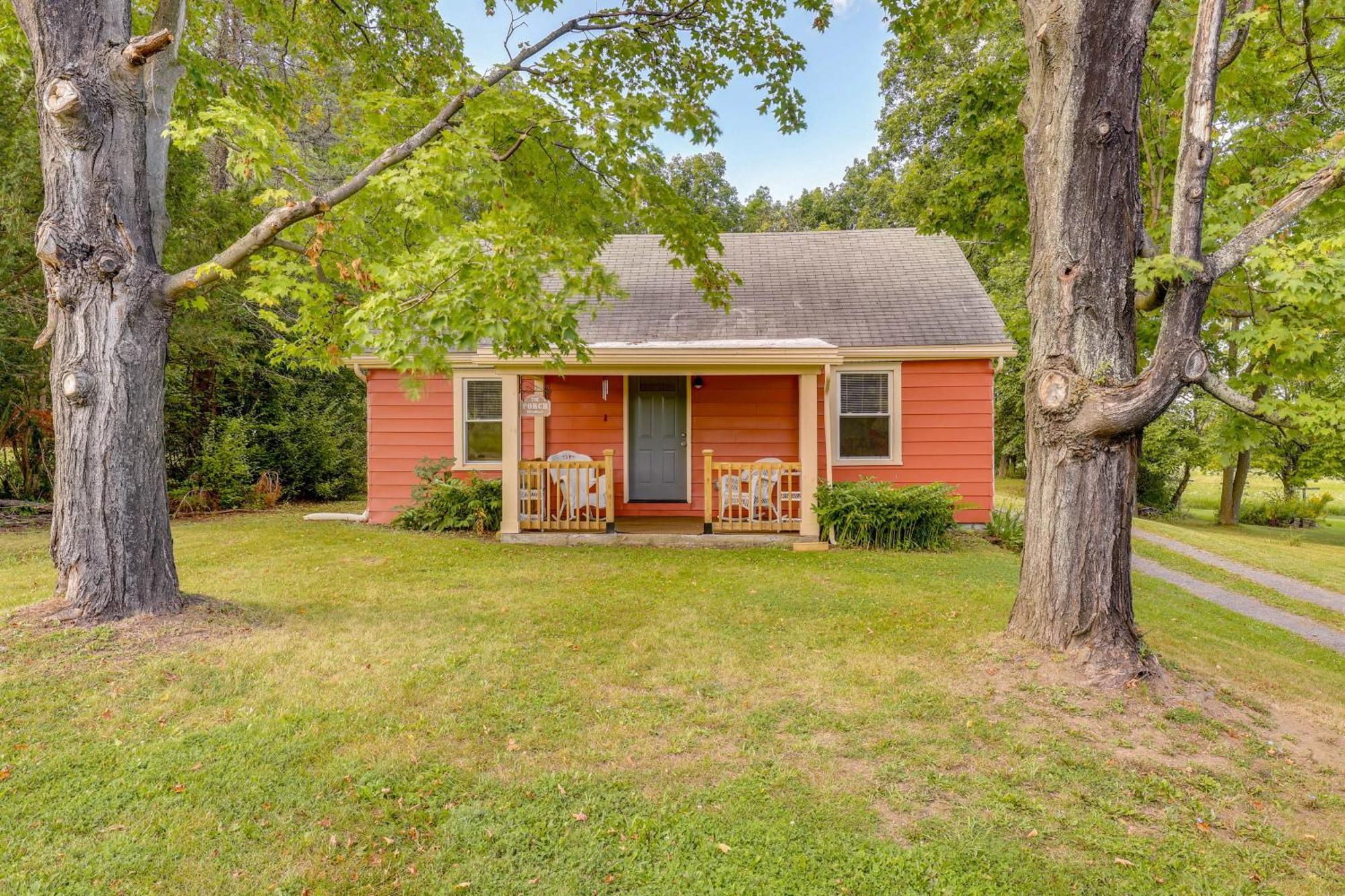 Charming Watkins Glen Home With Yard! Exterior photo